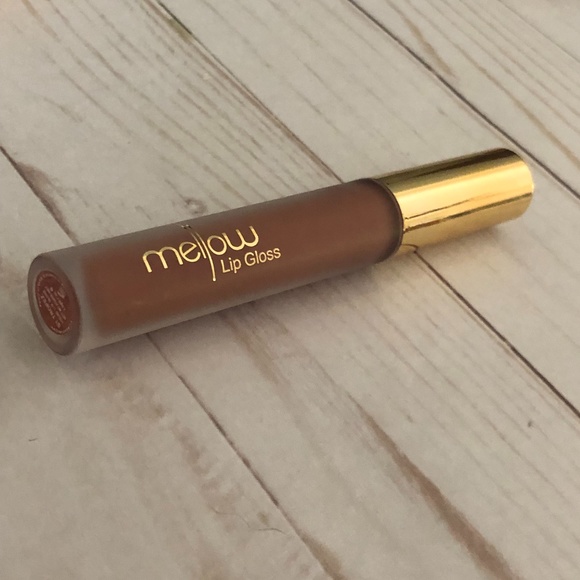 Mellow | Lip Gloss in shade St Tropez - Picture 1 of 6